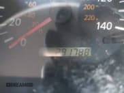 ✅ 2004 Toyota Highlander • VIN: JTEGP21A740025122 • Lot: 43899566. Wystawiony na IAAI z przebiegiem 291 788 mil. Bezpłatny archiwum sprzedaży aukcyjnych z USA i szczegółowy raport historii pojazdu na DreamBid. Zdjęcie 12.