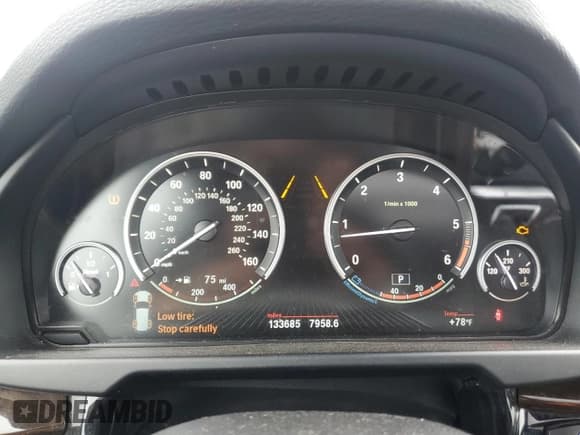 ✅ 2017 BMW X5 xDrive35d • VIN: 5UXKS4C31H0U05259 • Лот: 69351975. Опубликован ранее на Copart с пробегом 133 685 миль. Бесплатный доступ к архиву аукционных продаж из США и подробный отчёт об истории автомобиля на DreamBid. Изображение 9.