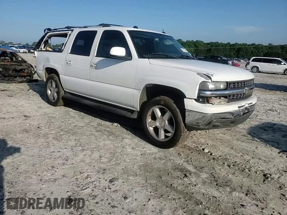 ✅ 2005 Chevrolet Suburban LT • VIN: 1GNEC16ZX5J126268 • Лот: 59576855. Опубликован ранее на Copart с пробегом 352 795 миль. Бесплатный доступ к архиву аукционных продаж из США и подробный отчёт об истории автомобиля на DreamBid. Изображение 14.