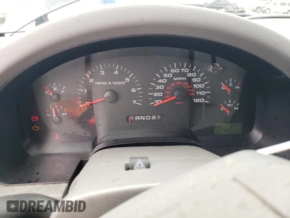 ✅ 2006 Ford F-150 XL • VIN: 1FTRF14V96NB87543 • Лот: 51019755. Опубликован ранее на Copart с пробегом 127 491 миль. Бесплатный доступ к архиву аукционных продаж из США и подробный отчёт об истории автомобиля на DreamBid. Изображение 9.