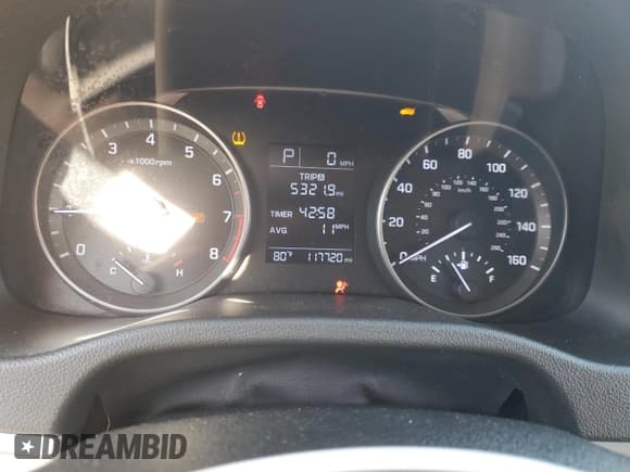 ✅ 2017 Hyundai Elantra SE • VIN: KMHD84LF5HU075276 • Lot: 72097935. Listed on Copart with 117,720 mi. Free auction sales archive from the USA and detailed vehicle history report at DreamBid. Image 9.