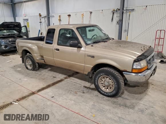 ✅ 1999 Ford Ranger XL • VIN: 1FTZR15V2XPB02683 • Lot: 95176485. Wystawiony na Copart z przebiegiem 224 586 mil. Bezpłatny archiwum sprzedaży aukcyjnych z USA i szczegółowy raport historii pojazdu na DreamBid. Zdjęcie 4.