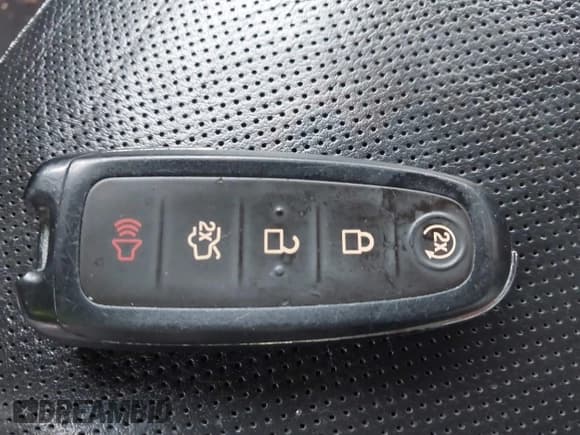 ✅ 2013 Lincoln MKS • VIN: 1LNHL9DK8DG617262 • Lot: 43828421. Listed on IAAI with 122,811 mi. Free auction sales archive from the USA and detailed vehicle history report at DreamBid. Image 11.