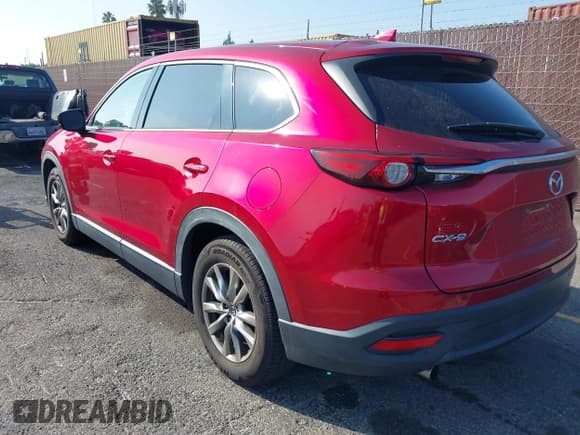 ✅ 2018 Mazda CX-9 Touring • VIN: JM3TCACY5J0236535 • Lot: 43531076. Wystawiony na IAAI z przebiegiem 47 139 mil. Bezpłatny archiwum sprzedaży aukcyjnych z USA i szczegółowy raport historii pojazdu na DreamBid. Zdjęcie 3.