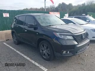 ✅ 2021 Honda Passport EX-L • VIN: 5FNYF8H58MB040933 • Lot: 43758399. Wystawiony na IAAI z przebiegiem 65 172 mil. Bezpłatny archiwum sprzedaży aukcyjnych z USA i szczegółowy raport historii pojazdu na DreamBid. Zdjęcie 1.