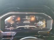 ✅ 2024 GMC Sierra 3500HD SLT • VIN: 1GT49UEYXRF257660 • Lot: 96170865. Wystawiony na Copart z przebiegiem 22 336 mil. Bezpłatny archiwum sprzedaży aukcyjnych z USA i szczegółowy raport historii pojazdu na DreamBid. Zdjęcie 9.