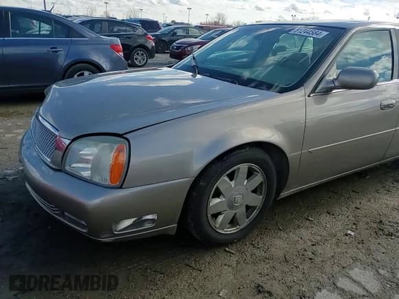 ✅ 2004 Cadillac DeVille DTS • VIN: 1G6KF57904U202881 • Lot: 81244584. Listed on Copart with 107,837 mi. Free auction sales archive from the USA and detailed vehicle history report at DreamBid. Image 10.