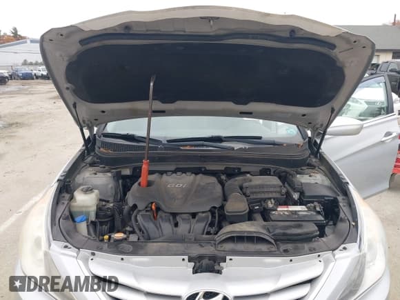 ✅ 2011 Hyundai Sonata GLS • VIN: 5NPEB4AC9BH244722 • Lot: 43607427. Listed on IAAI with 146,900 mi. Free auction sales archive from the USA and detailed vehicle history report at DreamBid. Image 10.