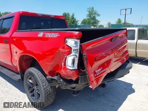 ✅ 2019 Chevrolet Silverado 1500 LT Trail Boss • VIN: 1GCPYFEDXKZ176333 • Лот: 42778312. Опубликован ранее на IAAI с пробегом 95 906 миль. Бесплатный доступ к архиву аукционных продаж из США и подробный отчёт об истории автомобиля на DreamBid. Изображение 6.