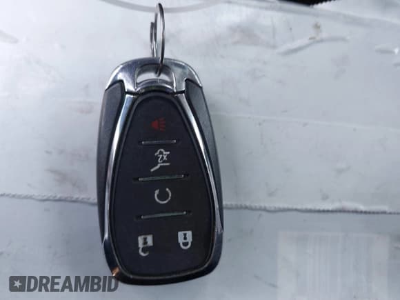 ✅ 2021 Chevrolet Traverse RS • VIN: 1GNERJKW1MJ137085 • Lot: 42533873. Listed on IAAI with 30,886 mi. Free auction sales archive from the USA and detailed vehicle history report at DreamBid. Image 11.