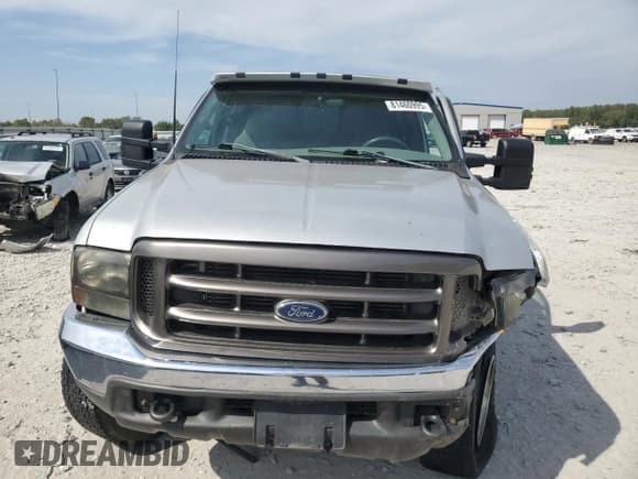 ✅ 1999 Ford F-250 XL • VIN: 1FTNX21L4XEC19000 • Lot: 81460995. Listed on Copart with 119,617 mi. Free auction sales archive from the USA and detailed vehicle history report at DreamBid. Image 5.