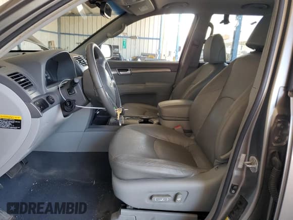 ✅ 2009 Kia Borrego EX • VIN: KNDJH741295029900 • Lot: 66734114. Listed on Copart with 134,652 mi. Free auction sales archive from the USA and detailed vehicle history report at DreamBid. Image 7.