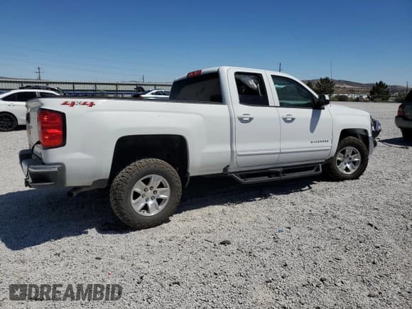 ✅ 2018 Chevrolet Silverado 1500 LT • VIN: 1GCVKREH7JZ196647 • Lot: 66882145. Wystawiony na Copart z przebiegiem 107 445 mil. Bezpłatny archiwum sprzedaży aukcyjnych z USA i szczegółowy raport historii pojazdu na DreamBid. Zdjęcie 3.