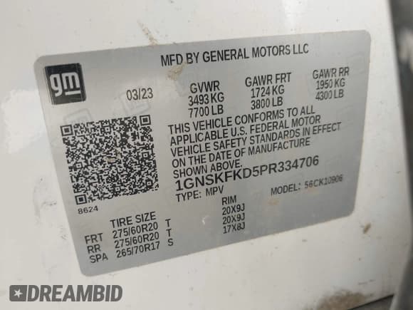 ✅ 2023 Chevrolet Suburban Premier • VIN: 1GNSKFKD5PR334706 • Lot: 43280982. Wystawiony na IAAI z przebiegiem 76 977 mil. Bezpłatny archiwum sprzedaży aukcyjnych z USA i szczegółowy raport historii pojazdu na DreamBid. Zdjęcie 9.