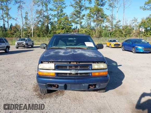 2004 Chevrolet Blazer LS with VIN 1GNDT13X64K107952, listed as a IAAI auction lot 43619271 with 144,277 mi miles and . Bid and sale history available at DreamBid. Image 6.