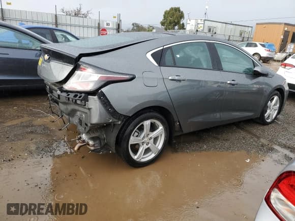 ✅ 2017 Chevrolet Volt LT • VIN: 1G1RC6S56HU169267 • Lot: 43566464. Wystawiony na Copart z przebiegiem 67 961 mil. Bezpłatny archiwum sprzedaży aukcyjnych z USA i szczegółowy raport historii pojazdu na DreamBid. Zdjęcie 3.