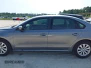 ✅ 2013 Volkswagen Passat Wolfsburg Edition • VIN: 1VWAH7A33DC035826 • Лот: 42309758. Опубликован ранее на IAAI с пробегом 135 227 миль. Бесплатный доступ к архиву аукционных продаж из США и подробный отчёт об истории автомобиля на DreamBid. Изображение 14.