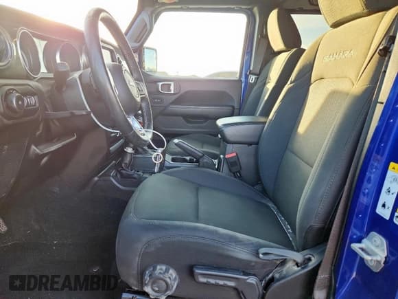 ✅ 2018 Jeep Wrangler Unlimited Sahara • VIN: 1C4HJXEG3JW315498 • Лот: 91733885. Опубликован ранее на Copart с пробегом 61 962 миль. Бесплатный доступ к архиву аукционных продаж из США и подробный отчёт об истории автомобиля на DreamBid. Изображение 7.