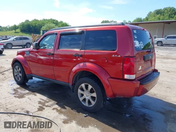 ✅ 2010 Dodge Nitro Heat • VIN: 1D4PU4GK5AW174777 • Lot: 42290362. Listed on IAAI with 165,537 mi. Free auction sales archive from the USA and detailed vehicle history report at DreamBid. Image 3.