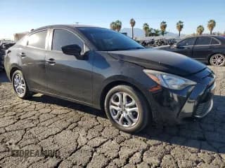 ✅ 2018 Toyota Yaris • VIN: 3MYDLBYV2JY308929 • Лот: 90625785. Опубликован ранее на Copart с пробегом 89 282 миль. Бесплатный доступ к архиву аукционных продаж из США и подробный отчёт об истории автомобиля на DreamBid. Изображение 4.