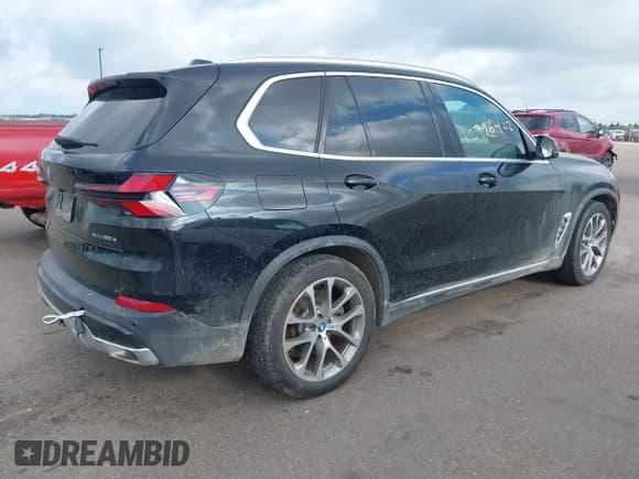 ✅ 2024 BMW X5 xDrive50e • VIN: 5UX43EU01R9T44833 • Lot: 42796422. Wystawiony na IAAI z przebiegiem 27 806 mil. Bezpłatny archiwum sprzedaży aukcyjnych z USA i szczegółowy raport historii pojazdu na DreamBid. Zdjęcie 4.