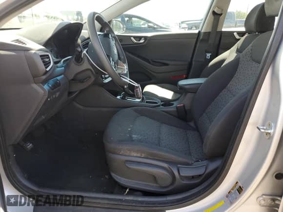 2017 Hyundai Ioniq Blue с VIN KMHC65LC7HU049856, выставлен на аукционе Copart как лот 65486764 с пробегом 108 117 миль миль и Списание • Salvage title. История ставок и продаж доступна на DreamBid. Изображение 7.