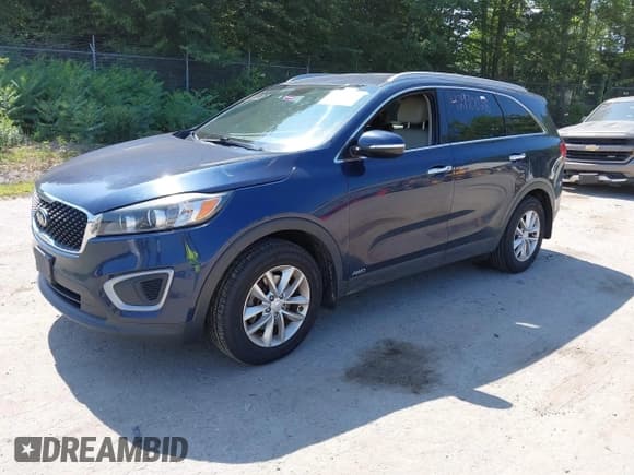 ✅ 2017 Kia Sorento LX • VIN: 5XYPGDA3XHG266996 • Lot: 42970028. Wystawiony na IAAI z przebiegiem 115 361 mil. Bezpłatny archiwum sprzedaży aukcyjnych z USA i szczegółowy raport historii pojazdu na DreamBid. Zdjęcie 2.
