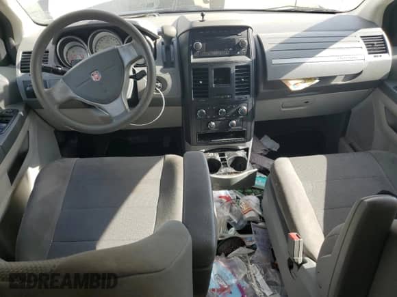 2009 Dodge Grand Caravan SE with VIN 1D8HN44E59B517704, listed as a Copart auction lot 70109925 with 113,322 mi miles and Salvage title. Bid and sale history available at DreamBid. Image 8.