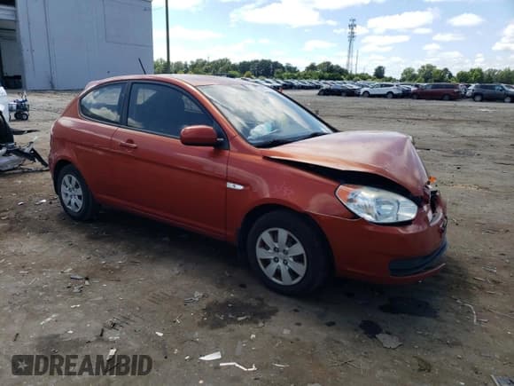✅ 2010 Hyundai Accent GS • VIN: KMHCM3AC0AU157643 • Лот: 68151095. Опубликован ранее на Copart с пробегом 198 898 миль. Бесплатный доступ к архиву аукционных продаж из США и подробный отчёт об истории автомобиля на DreamBid. Изображение 4.