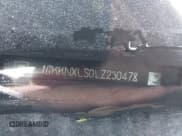 ✅ 2020 GMC Acadia Denali • VIN: 1GKKNXLS0LZ230478 • Lot: 43226663. Listed on IAAI with 82,247 mi. Free auction sales archive from the USA and detailed vehicle history report at DreamBid. Image 9.