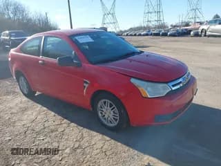 ✅ 2008 Ford Focus SE • VIN: 1FAHP33N58W165886 • Lot: 43819753. Wystawiony na IAAI z przebiegiem 98 145 mil. Bezpłatny archiwum sprzedaży aukcyjnych z USA i szczegółowy raport historii pojazdu na DreamBid. Zdjęcie 1.