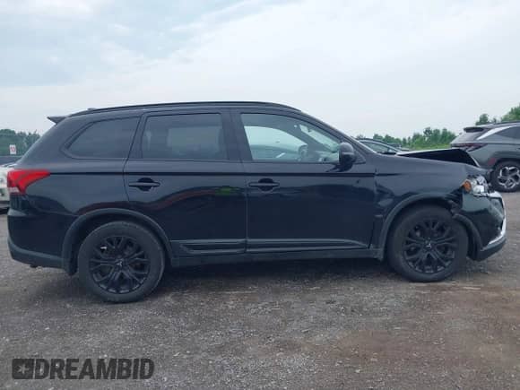 2018 Mitsubishi Outlander ES с VIN JA4AZ3A32JZ064956, выставлен на аукционе IAAI как лот 42724416 с пробегом 61 854 миль миль и . История ставок и продаж доступна на DreamBid. Изображение 14.