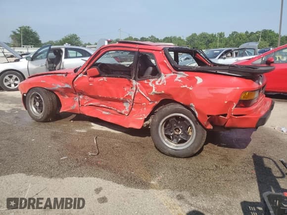 ✅ 1983 Porsche 944 • VIN: WP0AA0941DN460204 • Lot: 59137025. Listed on Copart with 62,474 mi. Free auction sales archive from the USA and detailed vehicle history report at DreamBid. Image 2.