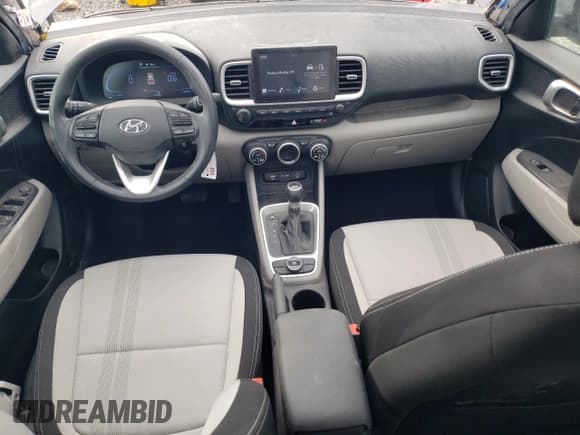 ✅ 2023 Hyundai Venue SEL • VIN: KMHRC8A32PU237867 • Lot: 88113635. Listed on Copart with 25,120 mi. Free auction sales archive from the USA and detailed vehicle history report at DreamBid. Image 8.