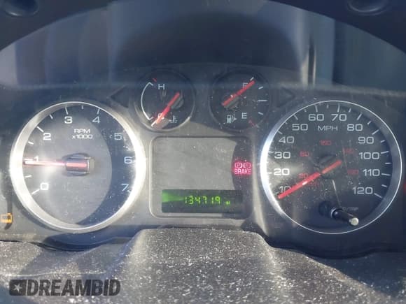 ✅ 2005 Ford Five Hundred SE • VIN: 1FAFP23195G137240 • Lot: 43618020. Wystawiony na IAAI z przebiegiem 134 719 mil. Bezpłatny archiwum sprzedaży aukcyjnych z USA i szczegółowy raport historii pojazdu na DreamBid. Zdjęcie 7.