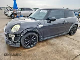 ✅ 2018 MINI Hardtop Cooper S • VIN: WMWXP7C53J2A48608 • Lot: 68325265. Wystawiony na Copart z przebiegiem 50 669 mil. Bezpłatny archiwum sprzedaży aukcyjnych z USA i szczegółowy raport historii pojazdu na DreamBid. Zdjęcie 1.