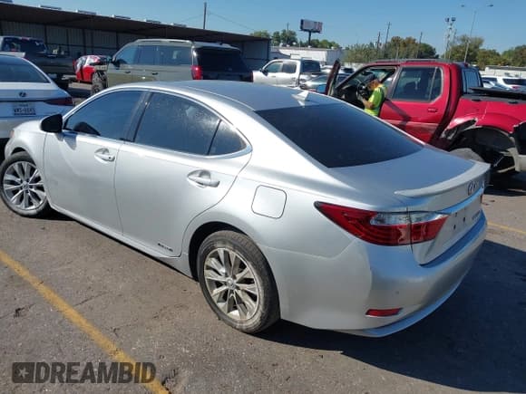 ✅ 2014 Lexus ES 300h • VIN: JTHBW1GG0E2039617 • Lot: 43604173. Wystawiony na IAAI z przebiegiem 173 759 mil. Bezpłatny archiwum sprzedaży aukcyjnych z USA i szczegółowy raport historii pojazdu na DreamBid. Zdjęcie 3.