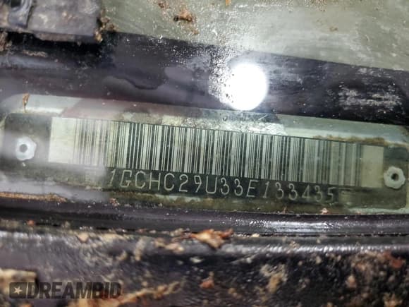 ✅ 2003 Chevrolet Silverado 2500HD LS • VIN: 1GCHC29U33E133435 • Lot: 56750225. Listed on Copart with 343,001 mi. Free auction sales archive from the USA and detailed vehicle history report at DreamBid. Image 12.