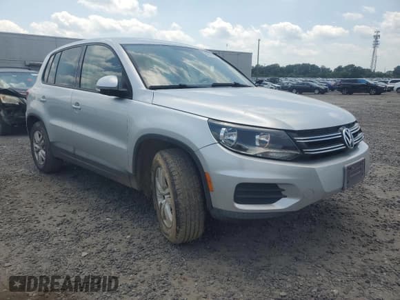 ✅ 2012 Volkswagen Tiguan LE • VIN: WVGAV7AX3CW577127 • Lot: 62021155. Listed on Copart with 103,605 mi. Free auction sales archive from the USA and detailed vehicle history report at DreamBid. Image 4.
