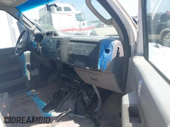 ✅ 2013 Ford Econoline Cargo Commercial • VIN: 1FTNS2EL4DDA68699 • Лот: 41945419. Опубликован ранее на IAAI с пробегом 193 575 миль. Бесплатный доступ к архиву аукционных продаж из США и подробный отчёт об истории автомобиля на DreamBid. Изображение 5.