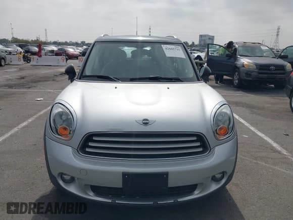 ✅ 2013 MINI Countryman • VIN: WMWZB3C5XDWM09519 • Lot: 42665715. Listed on IAAI with 127,891 mi. Free auction sales archive from the USA and detailed vehicle history report at DreamBid. Image 6.