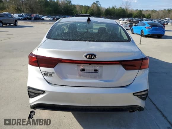 ✅ 2019 Kia Forte LXS • VIN: 3KPF24AD1KE119926 • Лот: 49107035. Опубликован ранее на Copart с пробегом 79 623 миль. Бесплатный доступ к архиву аукционных продаж из США и подробный отчёт об истории автомобиля на DreamBid. Изображение 6.