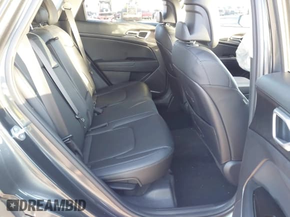 ✅ 2023 Kia Sportage EX • VIN: KNDPV3AF4P7170139 • Lot: 42993979. Listed on IAAI with 36,547 mi. Free auction sales archive from the USA and detailed vehicle history report at DreamBid. Image 8.