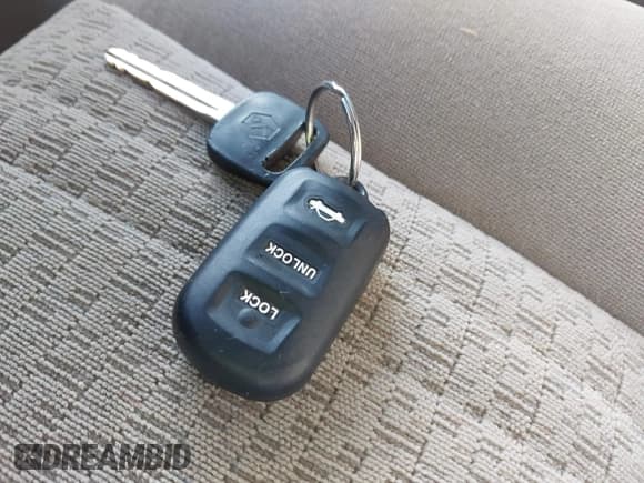 ✅ 2005 Toyota Tundra SR5 • VIN: 5TBET34145S467730 • Lot: 43453770. Wystawiony na IAAI z przebiegiem Nie podano. Bezpłatny archiwum sprzedaży aukcyjnych z USA i szczegółowy raport historii pojazdu na DreamBid. Zdjęcie 11.