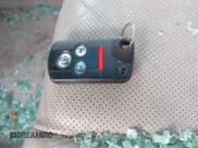 ✅ 2010 Acura RL Technology • VIN: JH4KB2F68AC000143 • Lot: 41371010. Wystawiony na IAAI z przebiegiem 301 920 mil. Bezpłatny archiwum sprzedaży aukcyjnych z USA i szczegółowy raport historii pojazdu na DreamBid. Zdjęcie 11.