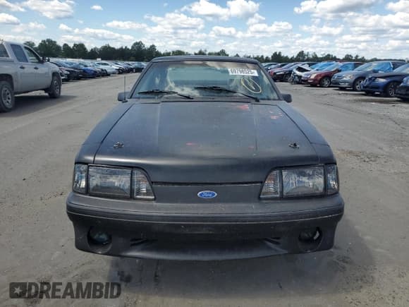 ✅ 1991 Ford Mustang GT • VIN: 1FACP42E7MF142976 • Lot: 69798525. Wystawiony na Copart z przebiegiem 32 545 mil. Bezpłatny archiwum sprzedaży aukcyjnych z USA i szczegółowy raport historii pojazdu na DreamBid. Zdjęcie 5.