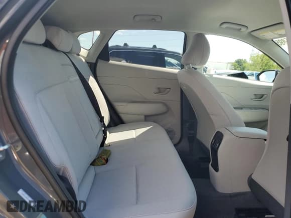 ✅ 2025 Hyundai Kona SEL Convenience • VIN: KM8HCCAB5SU275169 • Lot: 71996265. Listed on Copart with 198 mi. Free auction sales archive from the USA and detailed vehicle history report at DreamBid. Image 11.