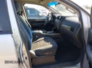 ✅ 2014 Nissan Armada SV • VIN: 5N1BA0ND5EN604036 • Lot: 43436250. Wystawiony na IAAI z przebiegiem 197 042 mil. Bezpłatny archiwum sprzedaży aukcyjnych z USA i szczegółowy raport historii pojazdu na DreamBid. Zdjęcie 5.