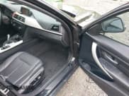 ✅ 2013 BMW 3 Series 320i xDrive • VIN: WBA3C3C50DF981850 • Lot: 42898641. Listed on IAAI with 139,925 mi. Free auction sales archive from the USA and detailed vehicle history report at DreamBid. Image 5.