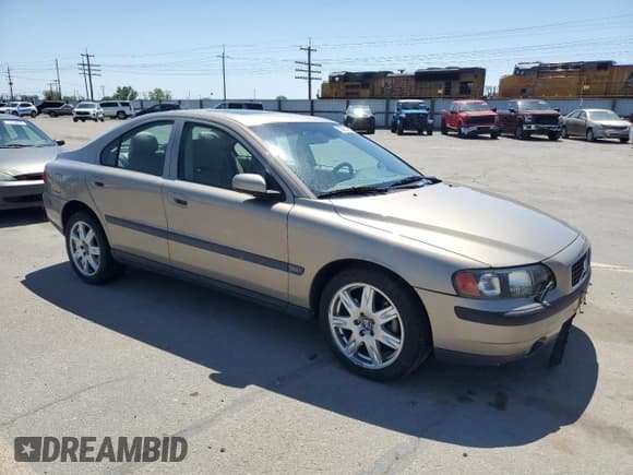✅ 2004 Volvo S60 • VIN: YV1RH59H942351810 • Lot: 59562715. Listed on Copart with 103,269 mi. Free auction sales archive from the USA and detailed vehicle history report at DreamBid. Image 4.
